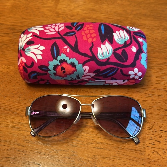 Vera Bradley women’s sunglasses and matching case. The frame is a light gold. - Picture 8 of 17